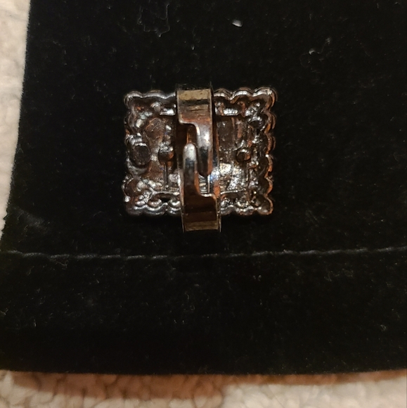 Funky ring - Picture 2 of 2